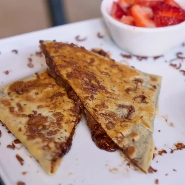 Crepe de Doce de Leite com Morango
